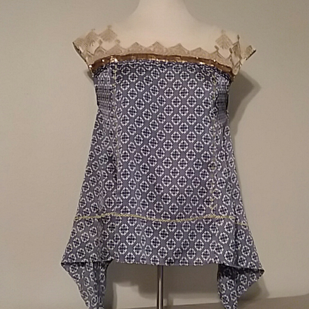 Beautiful Floreat top